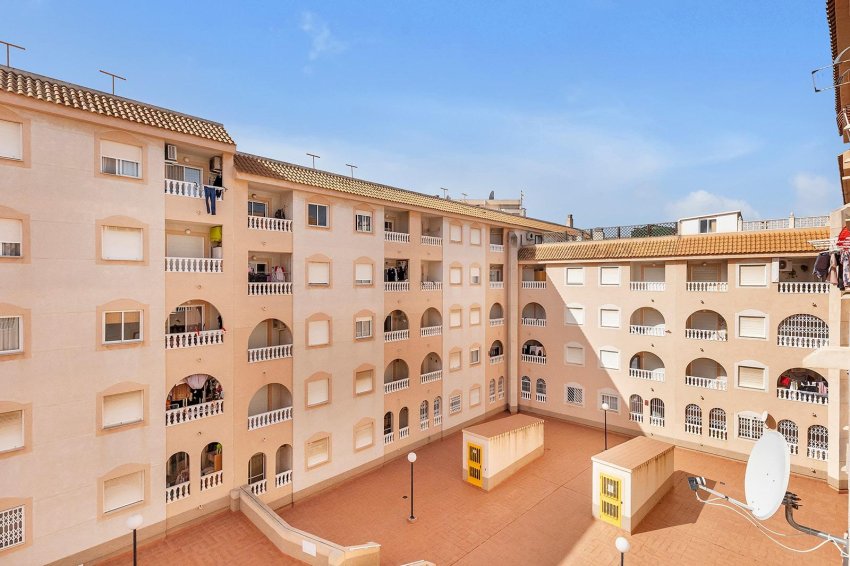 Återförsäljning - Apartment -
Torrevieja - Playa del Cura