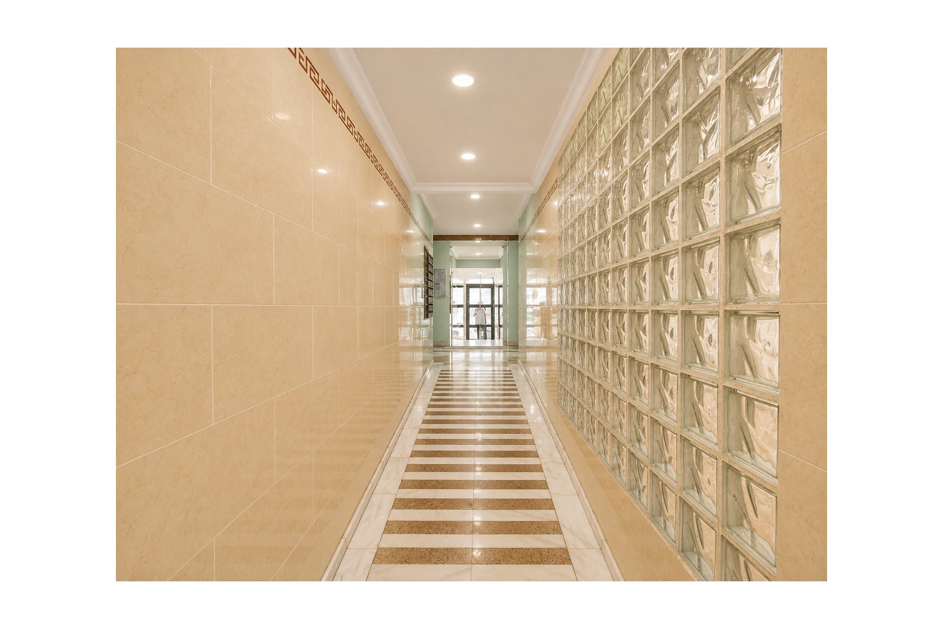 Återförsäljning - Apartment -
Torrevieja - Playa del Cura