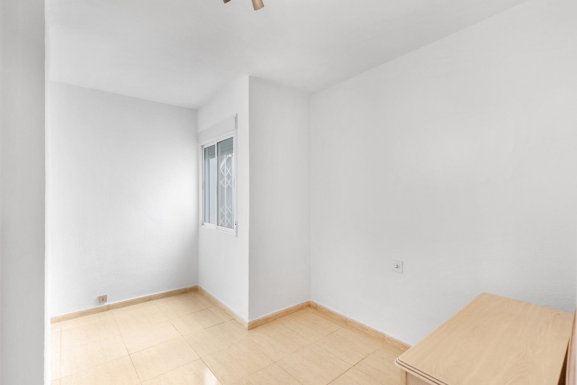 Återförsäljning - Apartment -
Torrevieja - Puerto Deportivo
