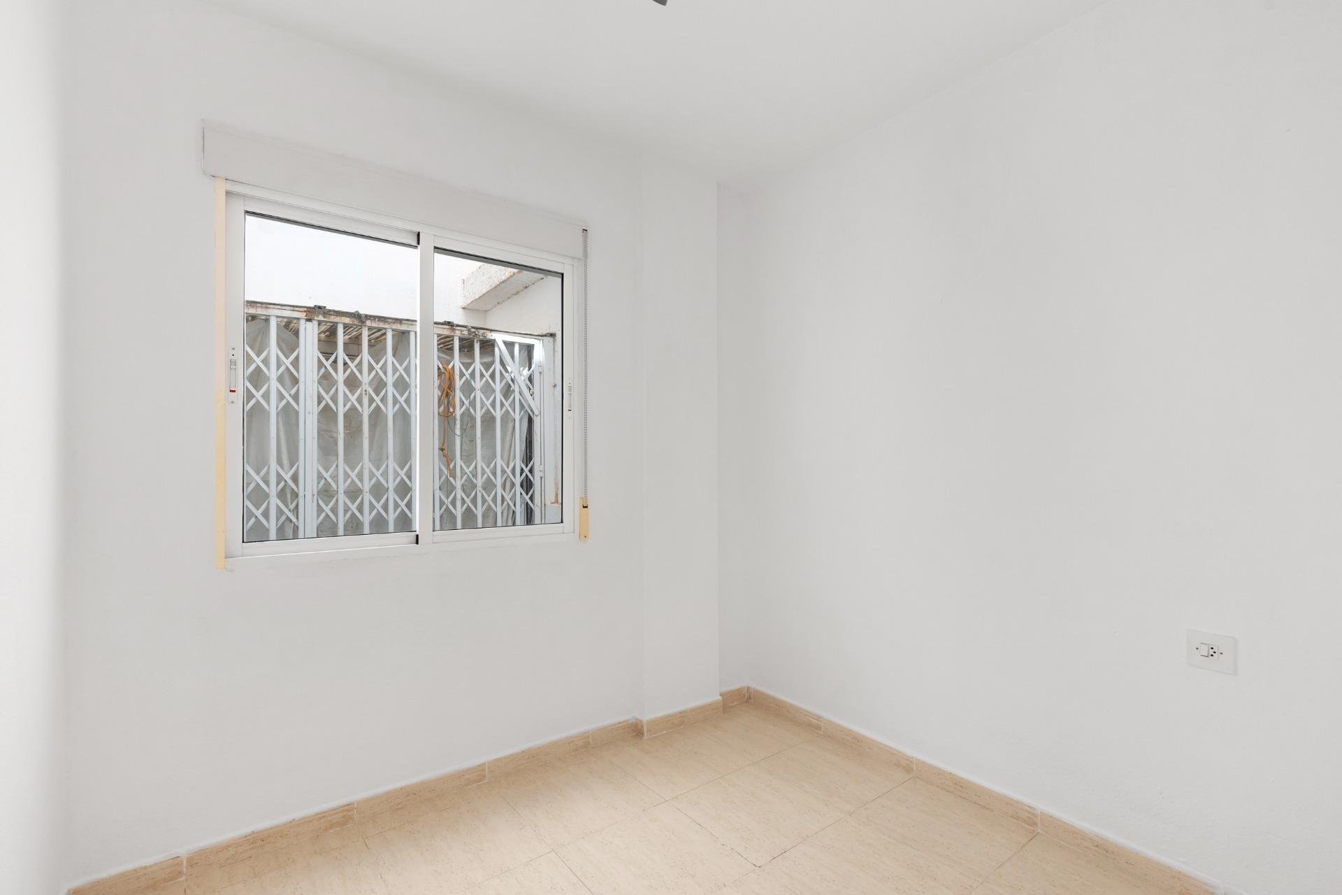 Återförsäljning - Apartment -
Torrevieja - Puerto Deportivo