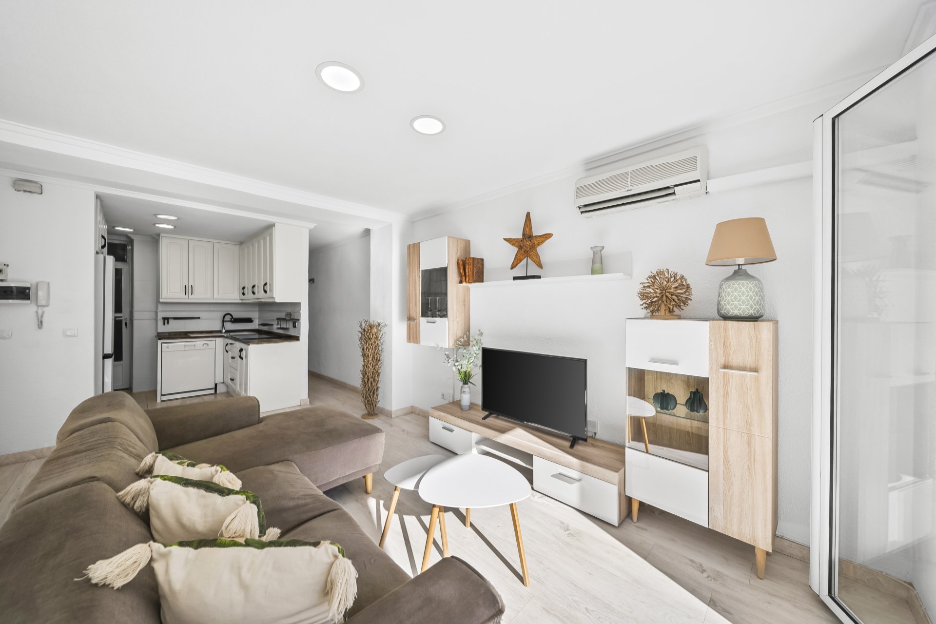 Återförsäljning - Apartment -
Torrevieja - Puerto