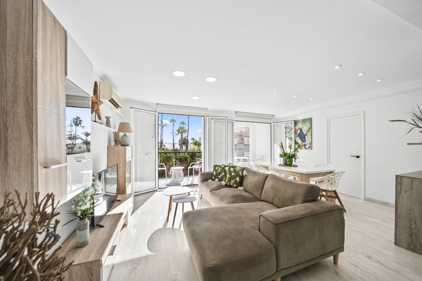 Återförsäljning - Apartment -
Torrevieja - Puerto