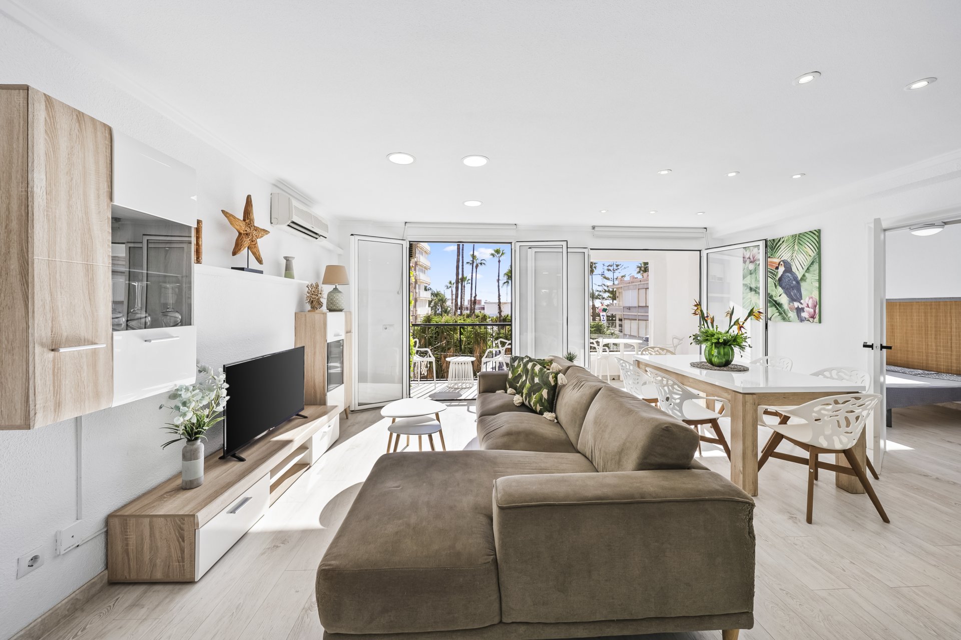 Återförsäljning - Apartment -
Torrevieja - Puerto