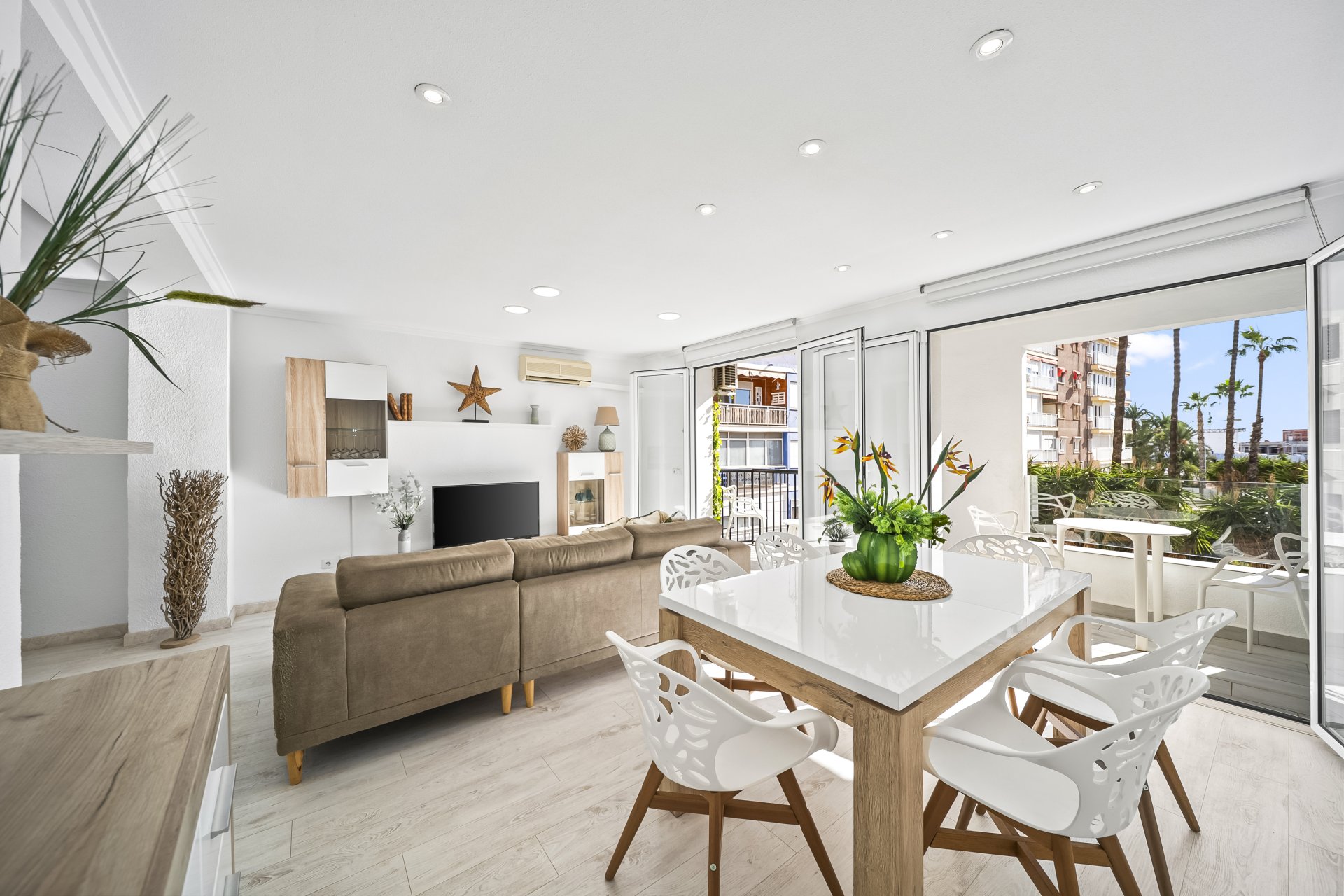 Återförsäljning - Apartment -
Torrevieja - Puerto