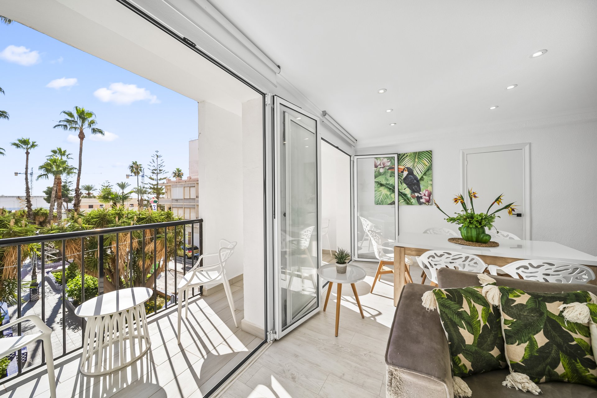 Återförsäljning - Apartment -
Torrevieja - Puerto