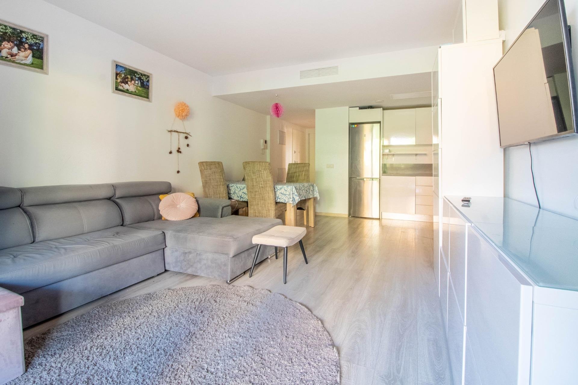 Återförsäljning - Apartment -
Torrevieja - Punta prima