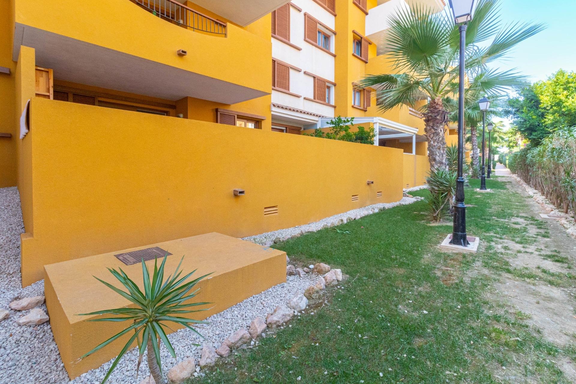 Återförsäljning - Apartment -
Torrevieja - Punta prima