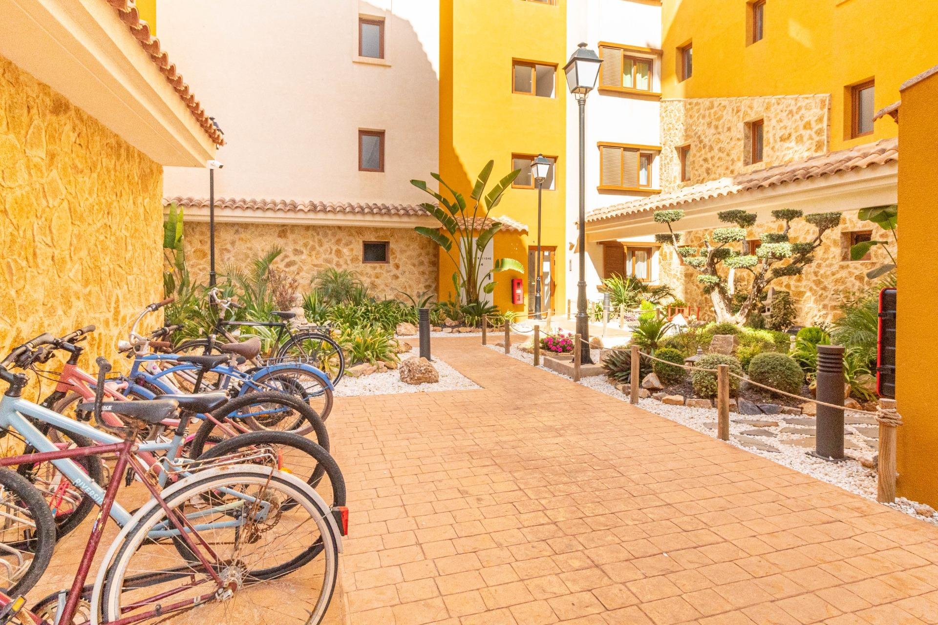 Återförsäljning - Apartment -
Torrevieja - Punta prima