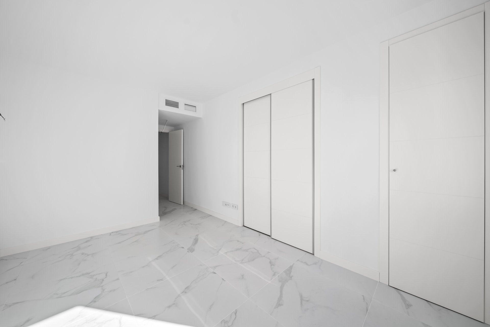 Återförsäljning - Apartment -
Torrevieja - Punta prima