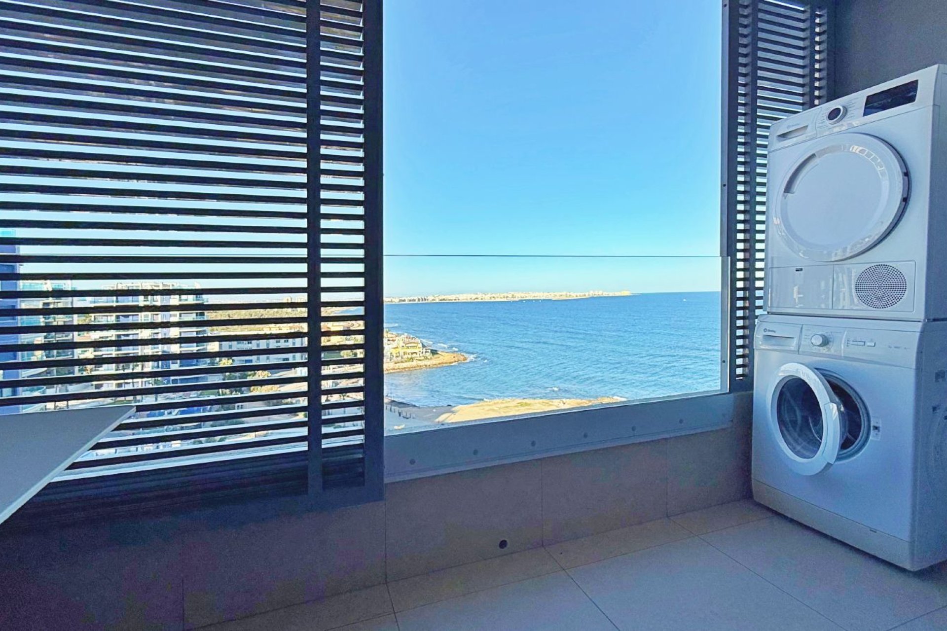 Återförsäljning - Apartment -
Torrevieja - Punta Prima