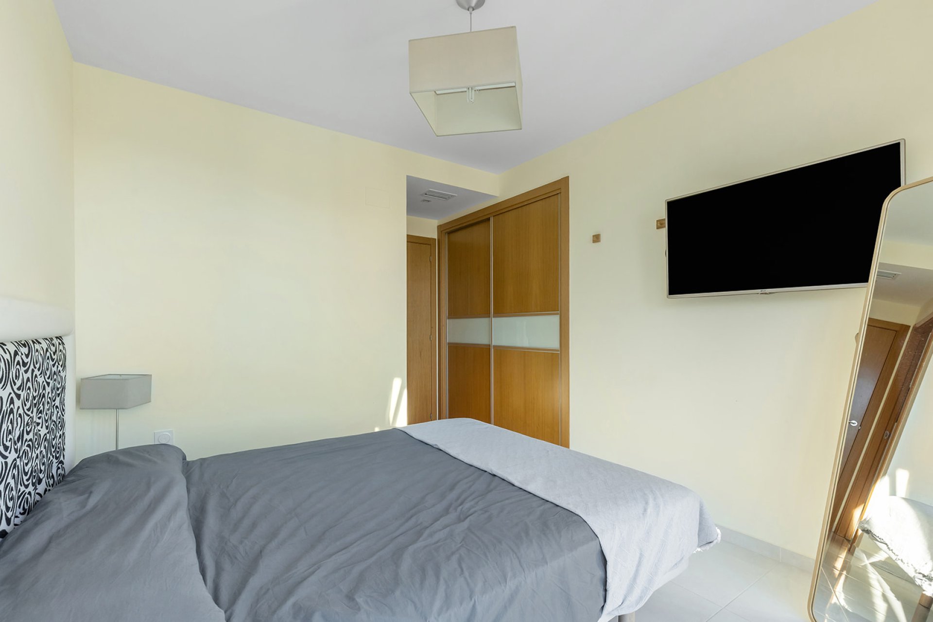 Återförsäljning - Apartment -
Torrevieja - Punta Prima