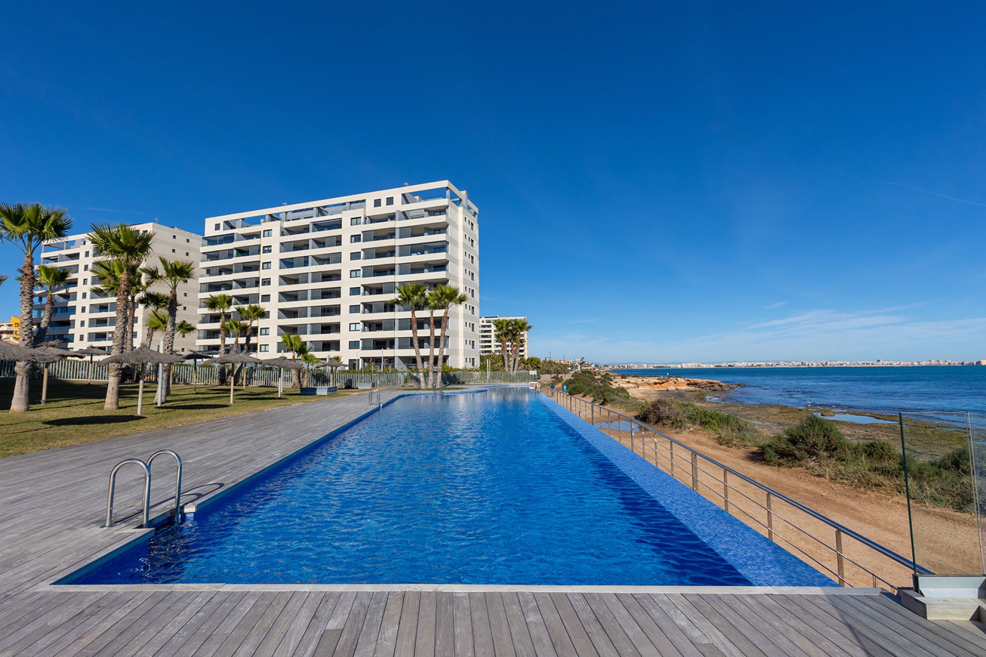 Återförsäljning - Apartment -
Torrevieja - Punta Prima