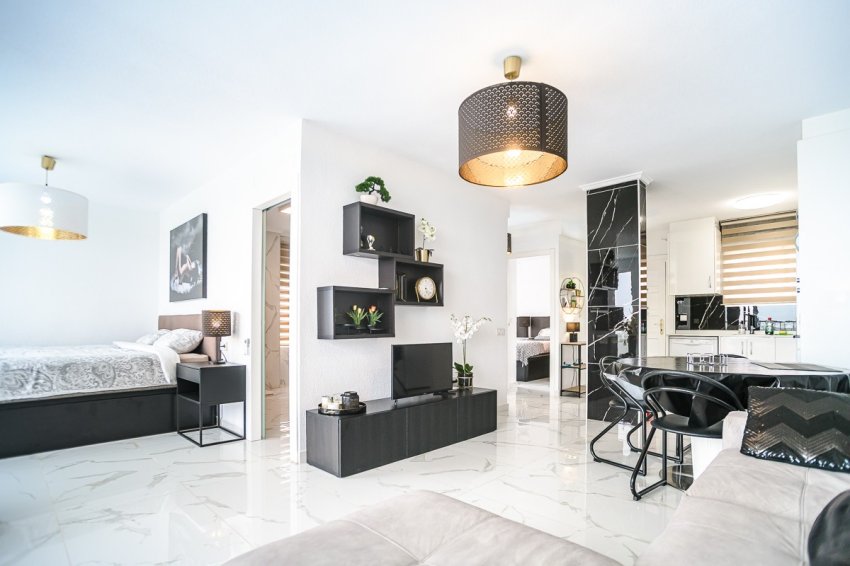 Återförsäljning - Apartment -
Torrevieja - Punta Prima