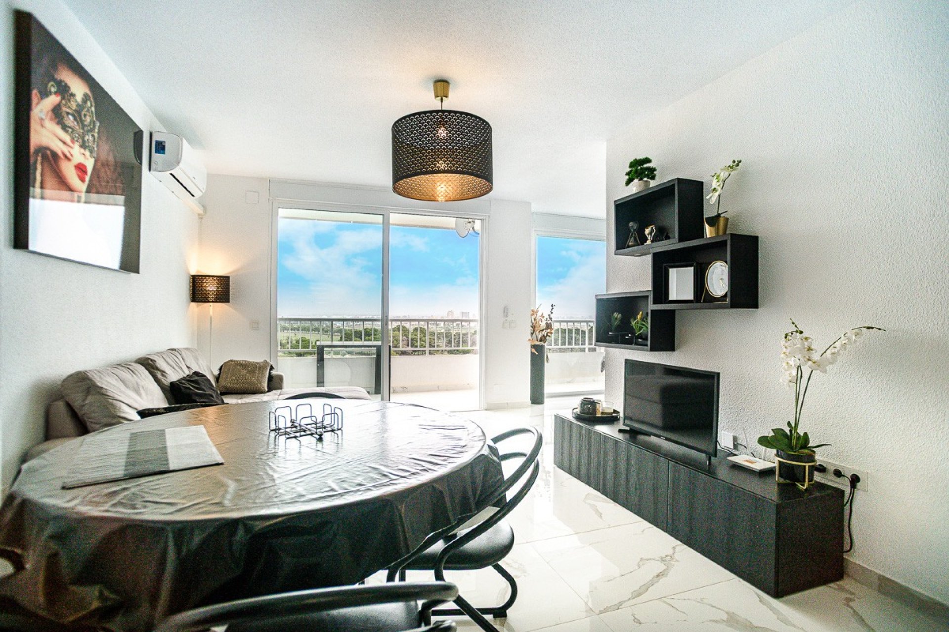 Återförsäljning - Apartment -
Torrevieja - Punta Prima