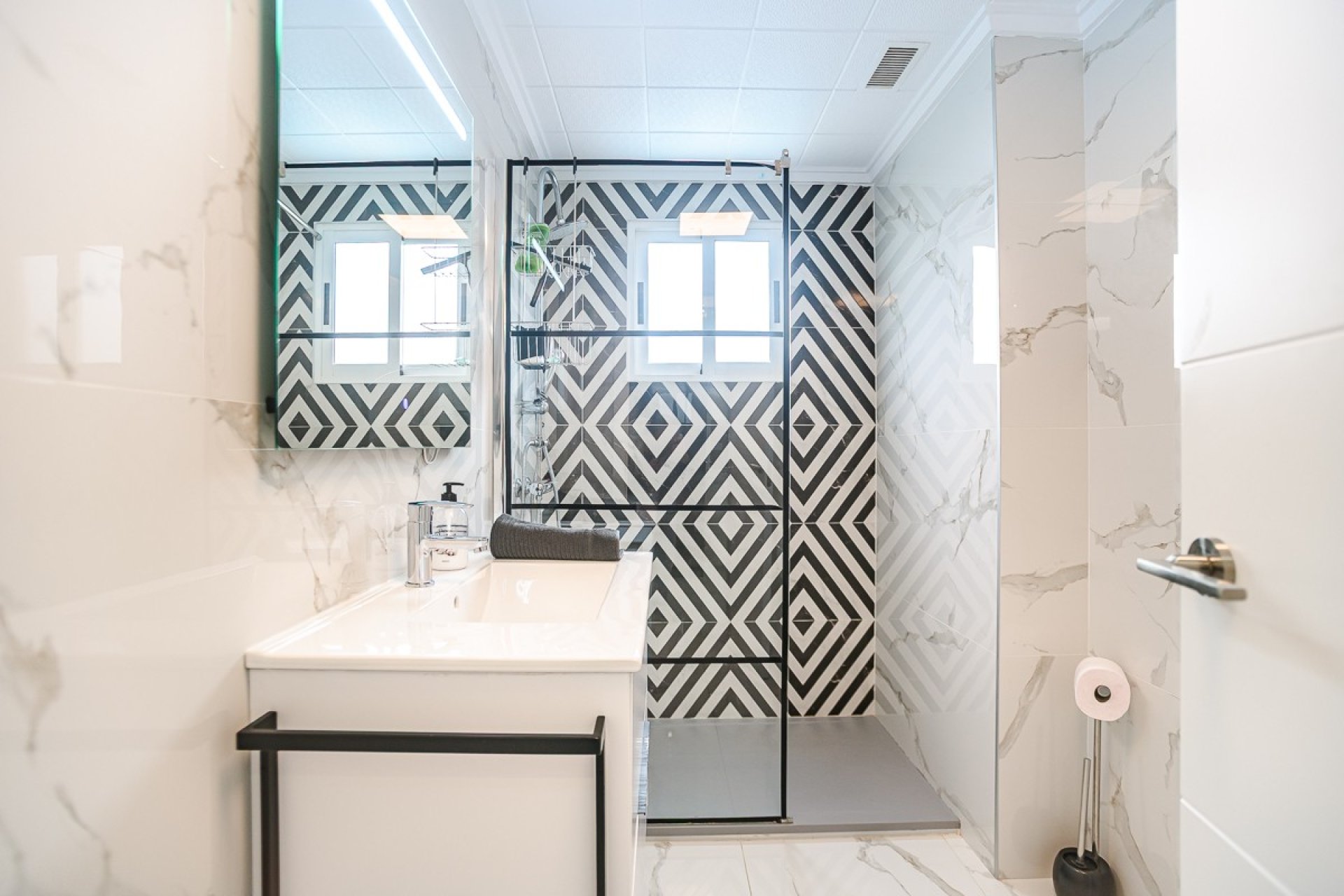 Återförsäljning - Apartment -
Torrevieja - Punta Prima