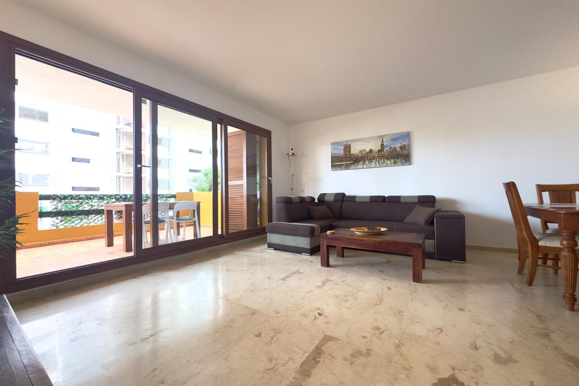 Återförsäljning - Apartment -
Torrevieja - Punta prima