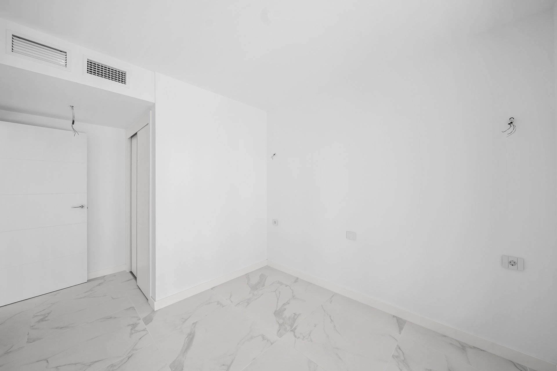 Återförsäljning - Apartment -
Torrevieja - Punta prima