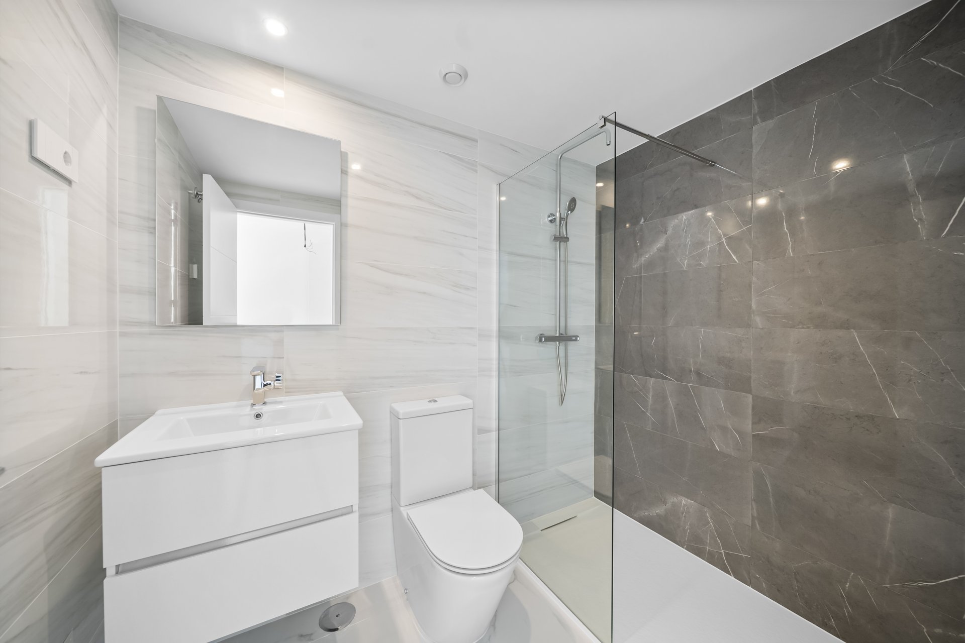 Återförsäljning - Apartment -
Torrevieja - Punta prima