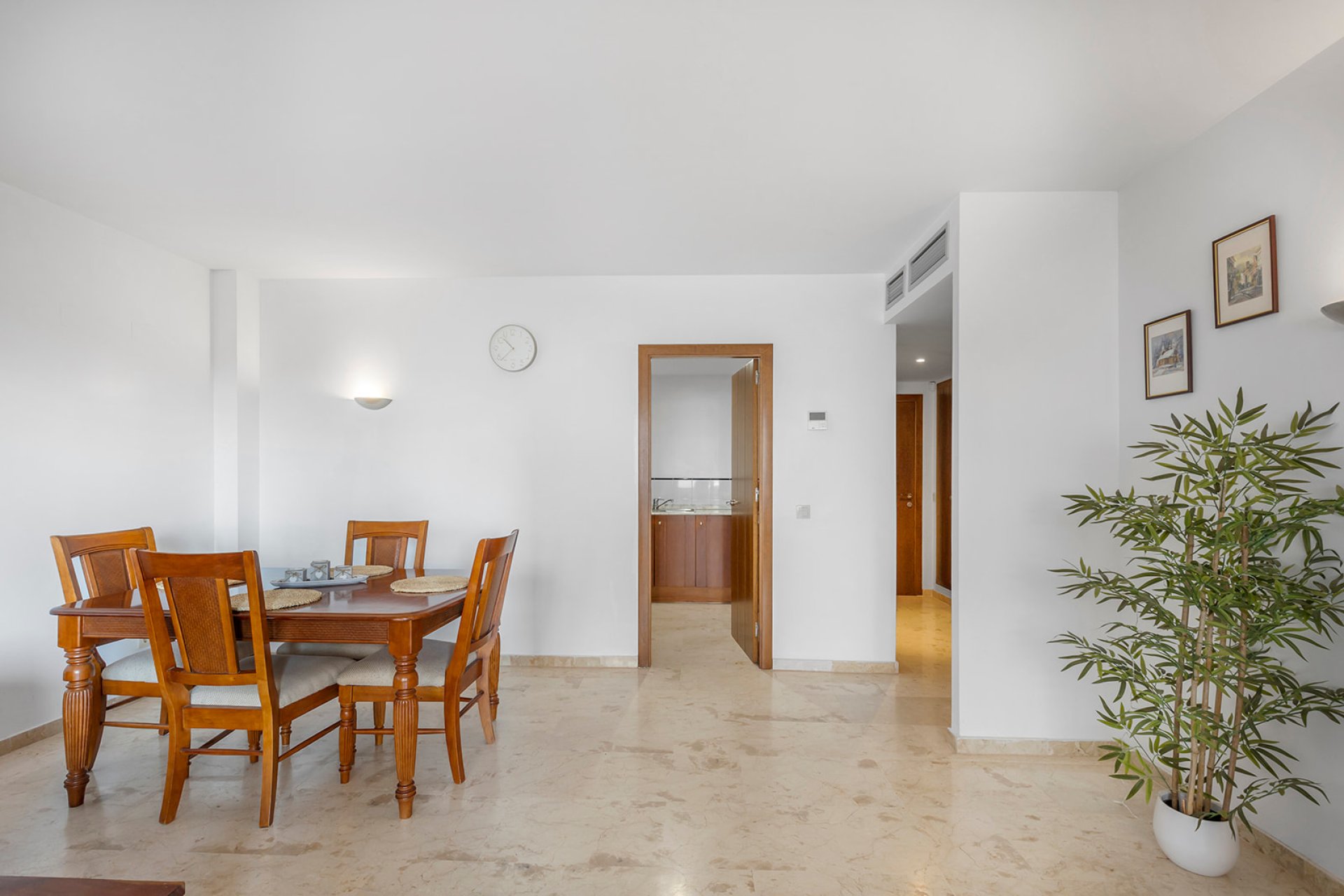 Återförsäljning - Apartment -
Torrevieja - Punta Prima