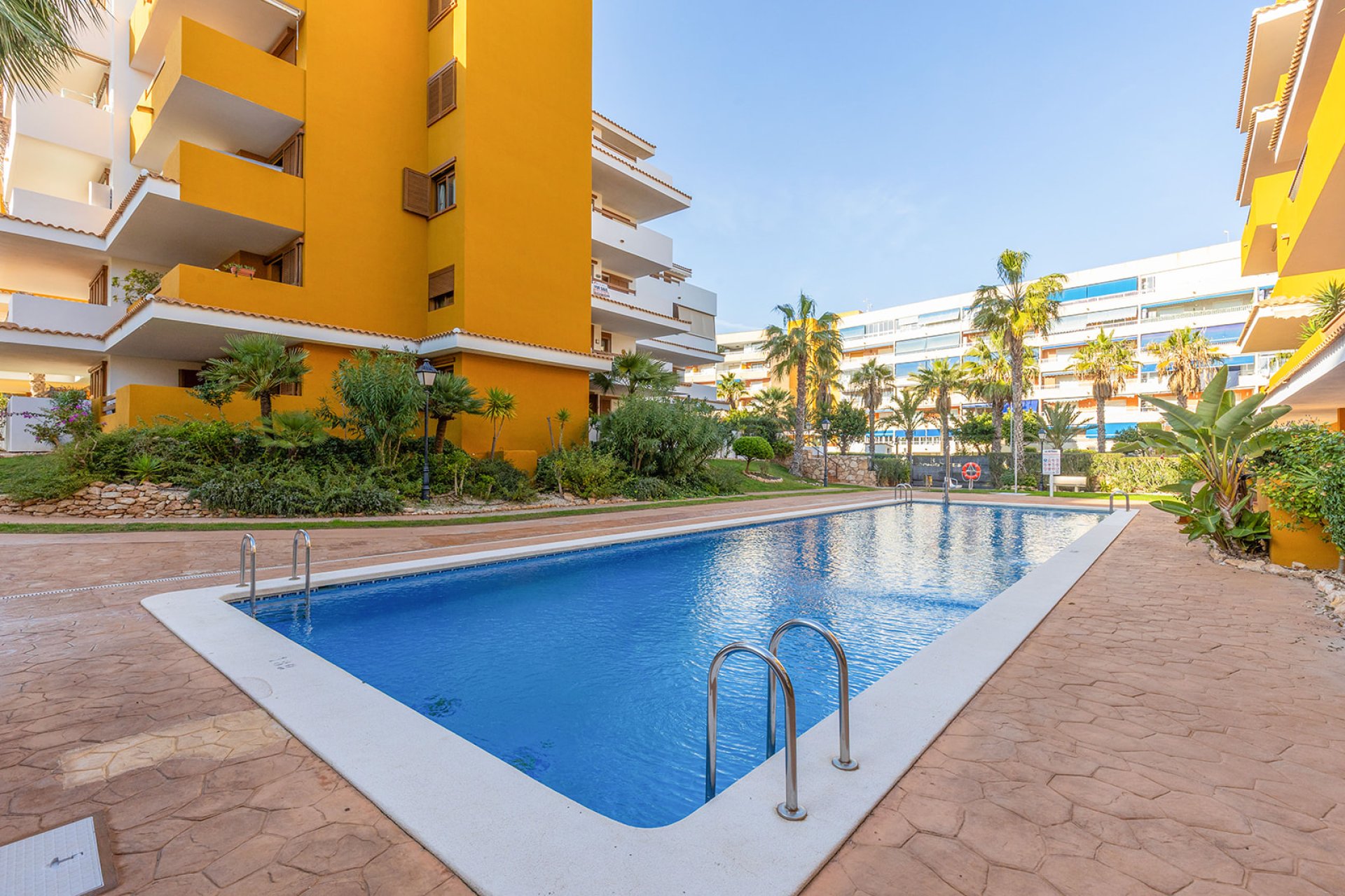 Återförsäljning - Apartment -
Torrevieja - Punta Prima