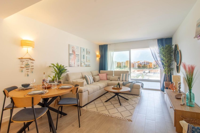 Återförsäljning - Apartment -
Torrevieja - Punta prima