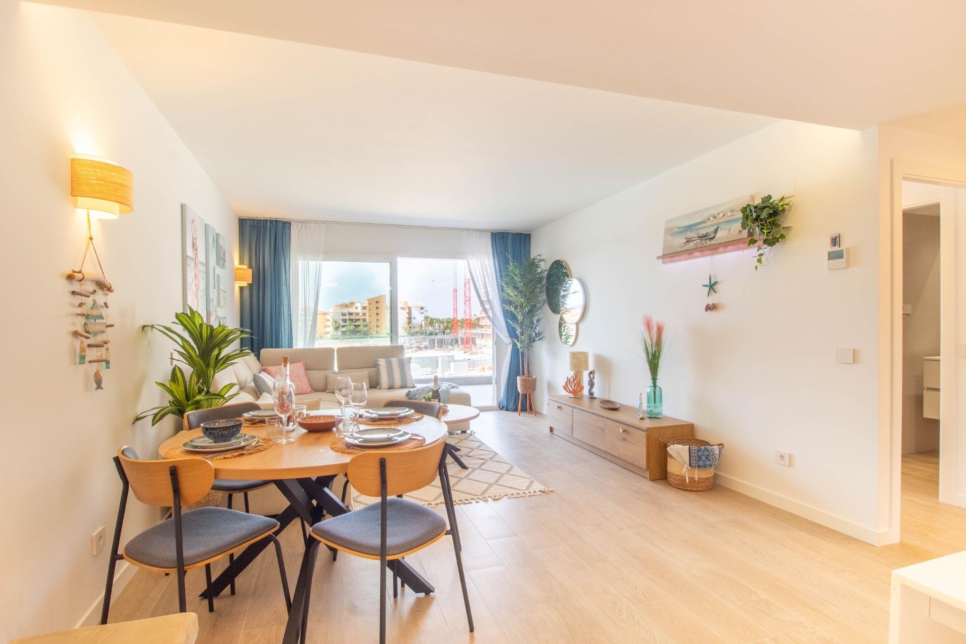 Återförsäljning - Apartment -
Torrevieja - Punta prima