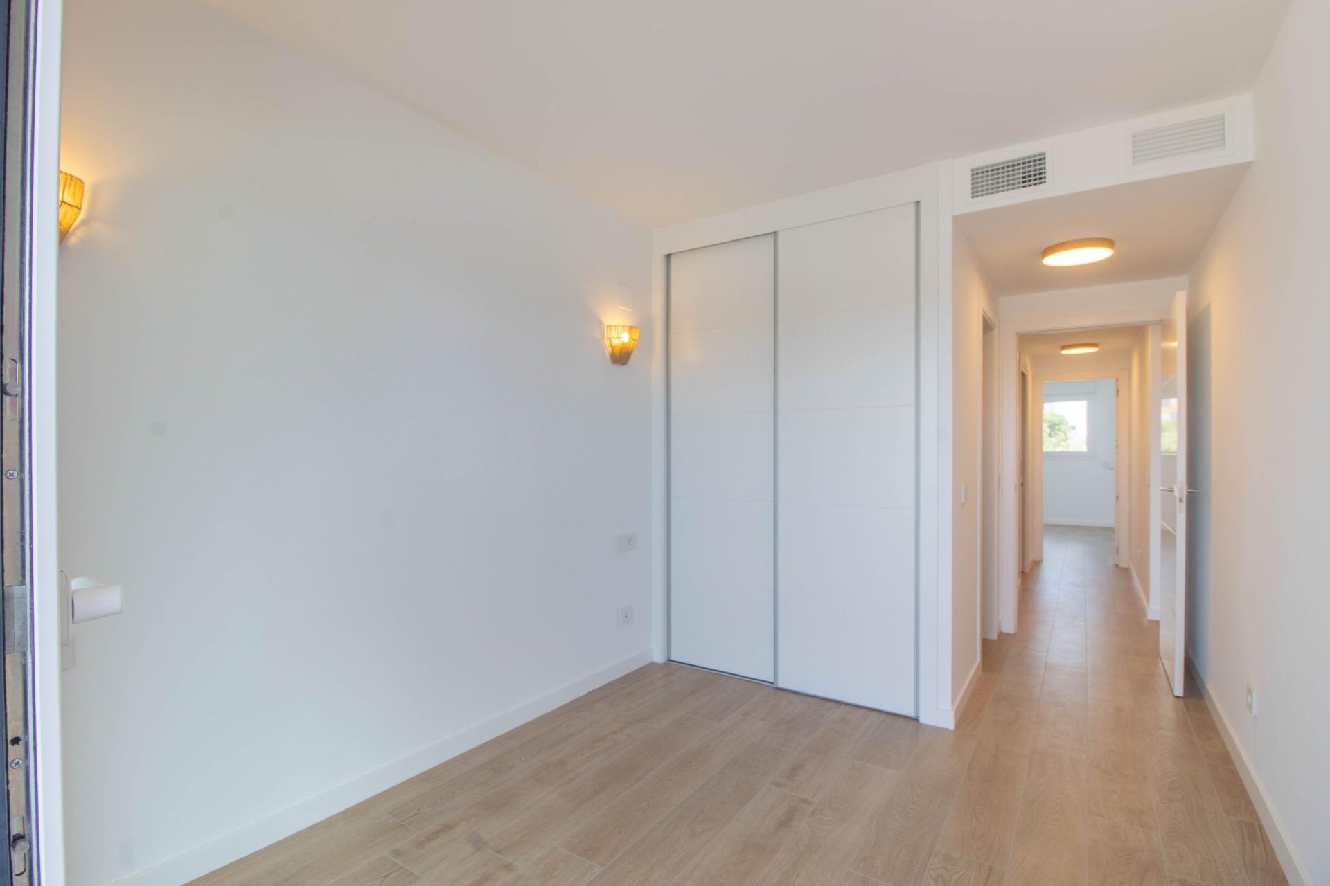 Återförsäljning - Apartment -
Torrevieja - Punta prima