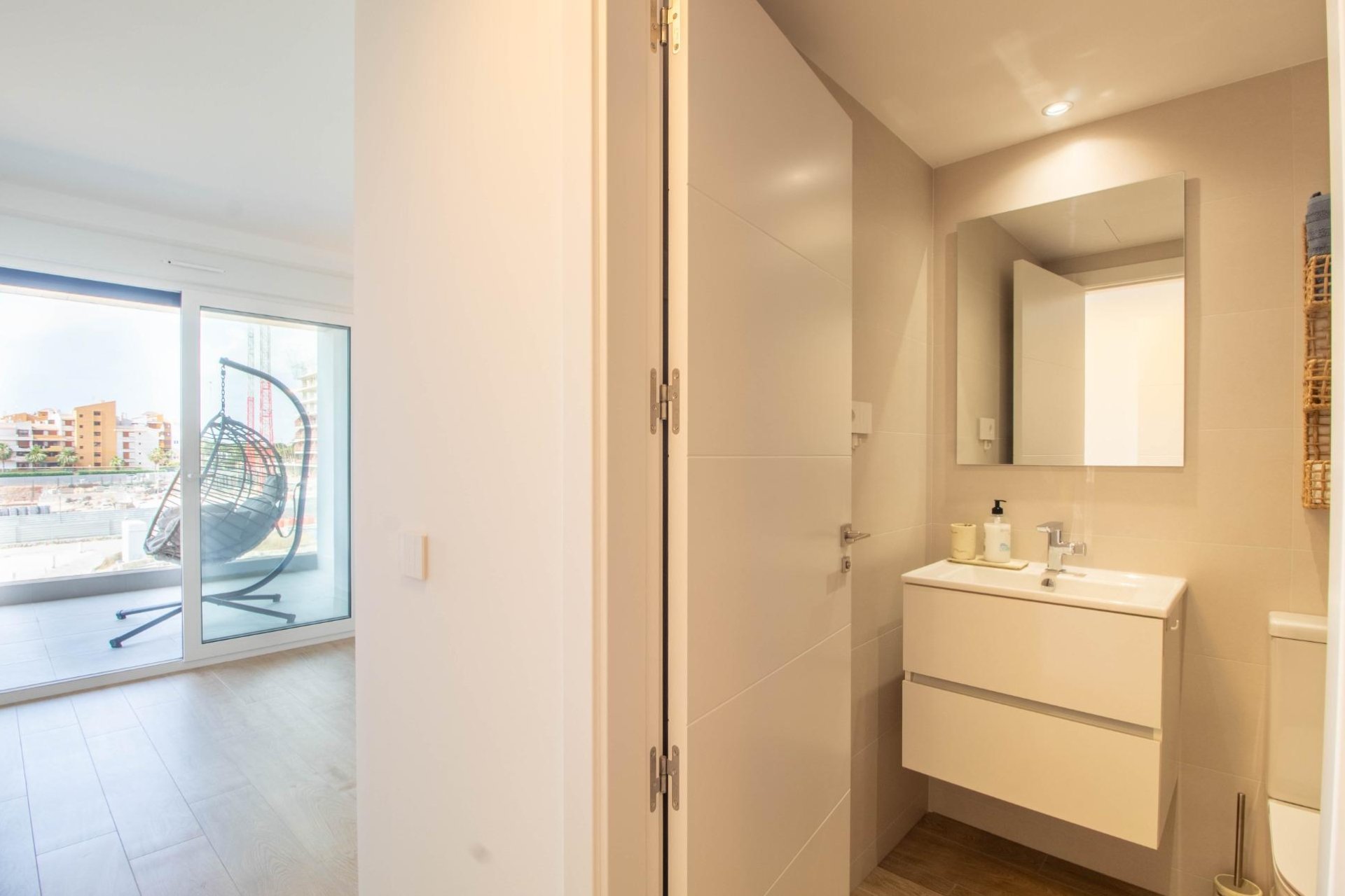 Återförsäljning - Apartment -
Torrevieja - Punta prima