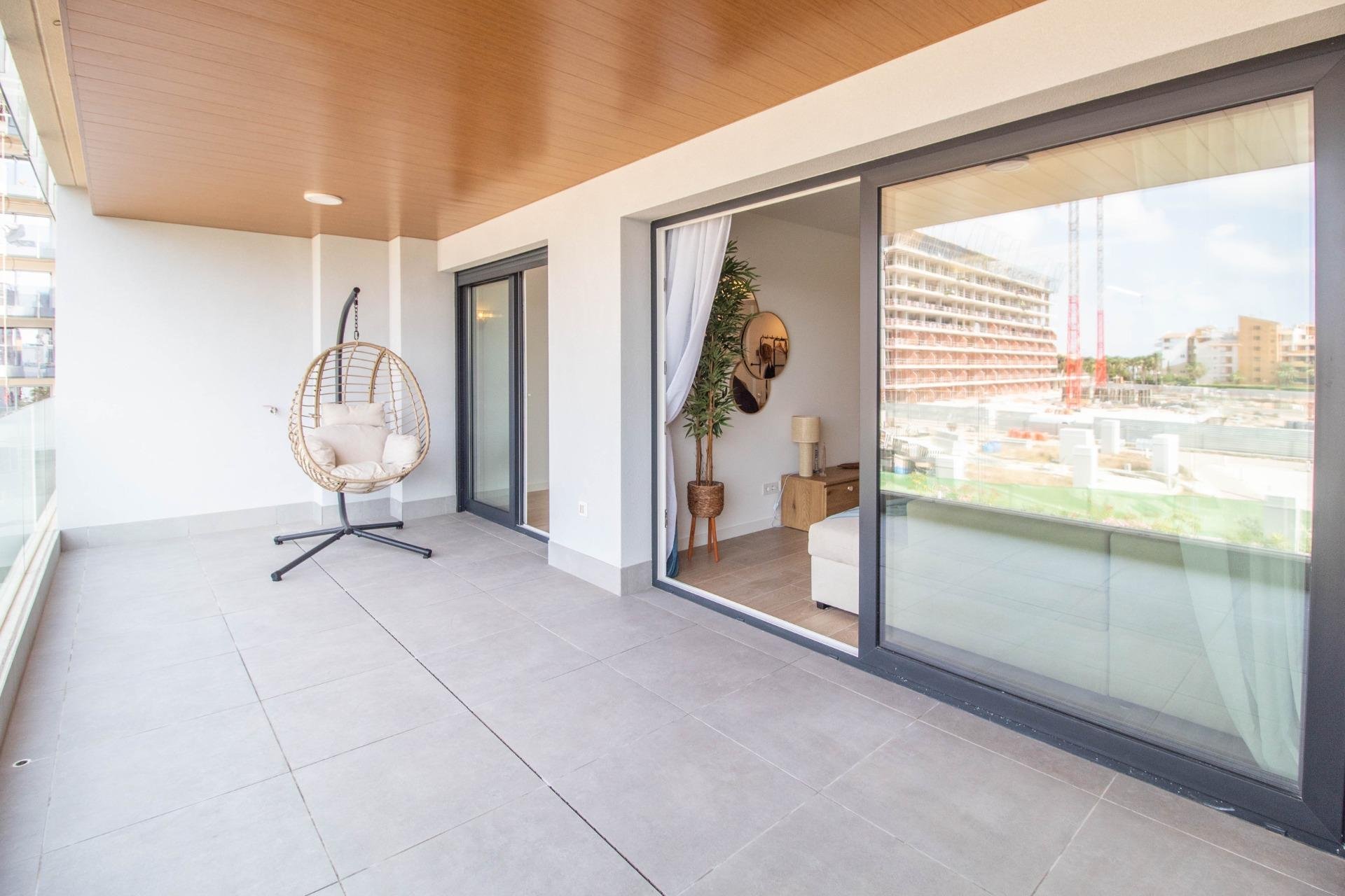 Återförsäljning - Apartment -
Torrevieja - Punta prima