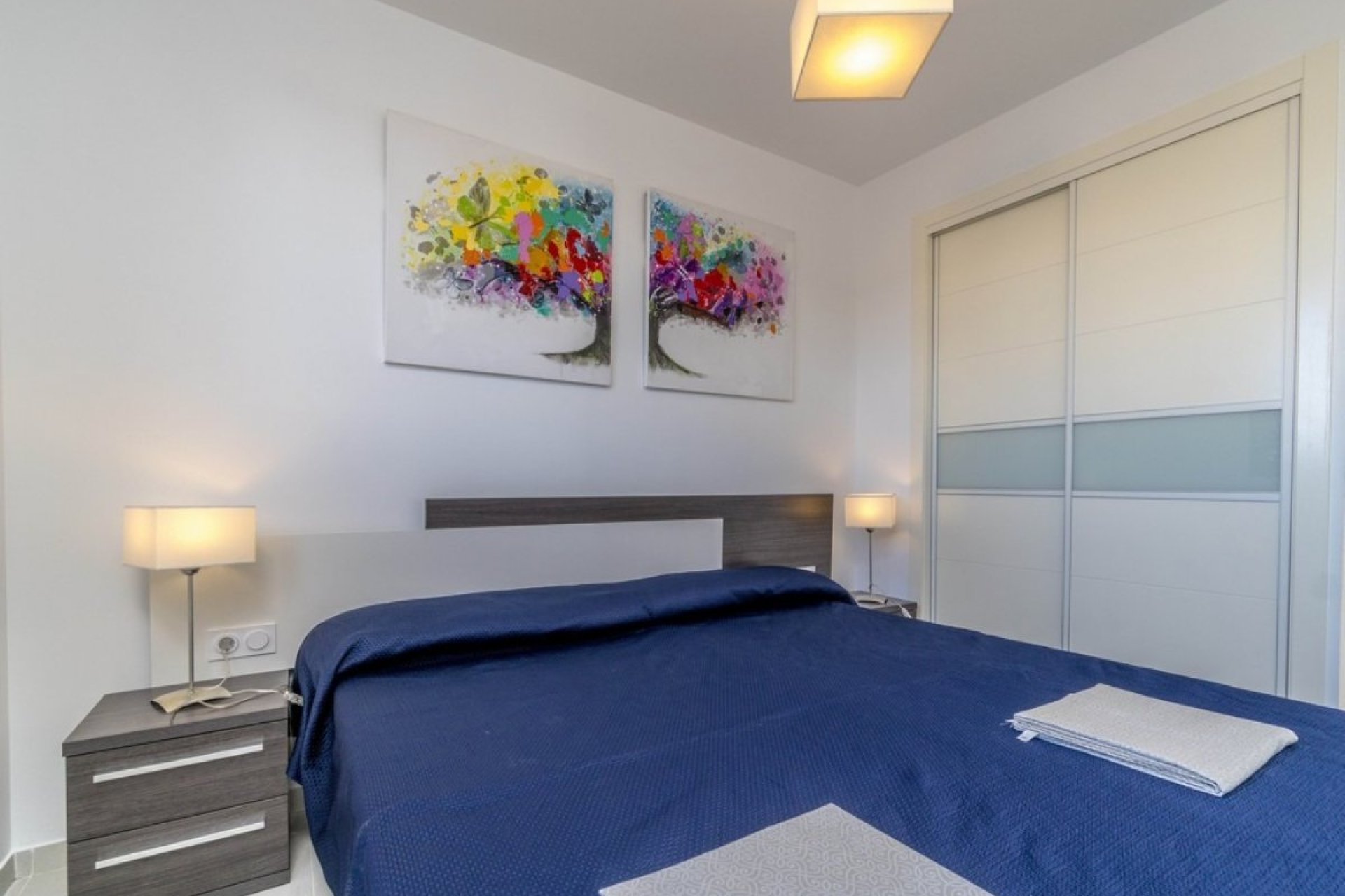 Återförsäljning - Apartment -
Torrevieja - Punta prima