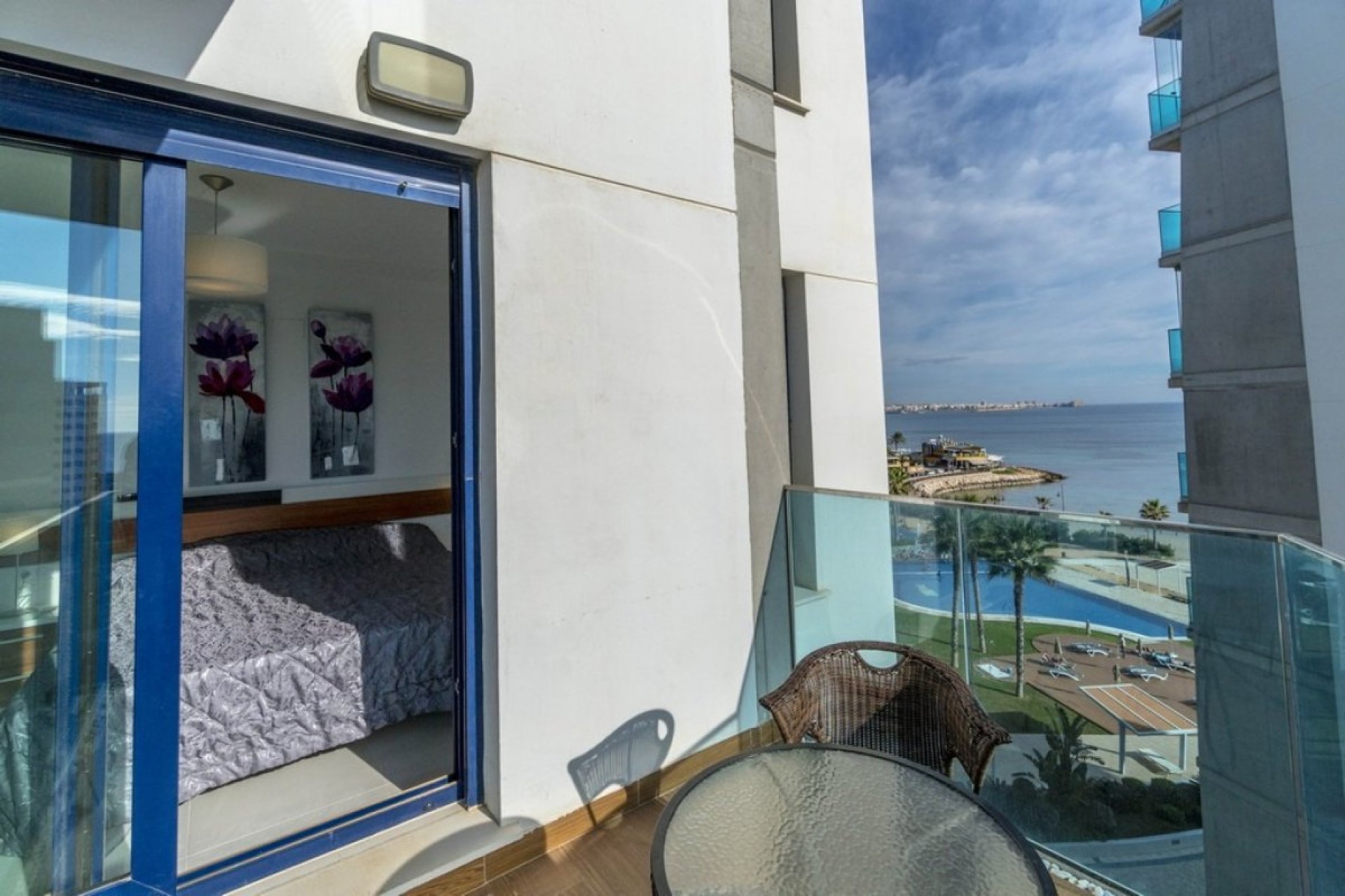 Återförsäljning - Apartment -
Torrevieja - Punta prima