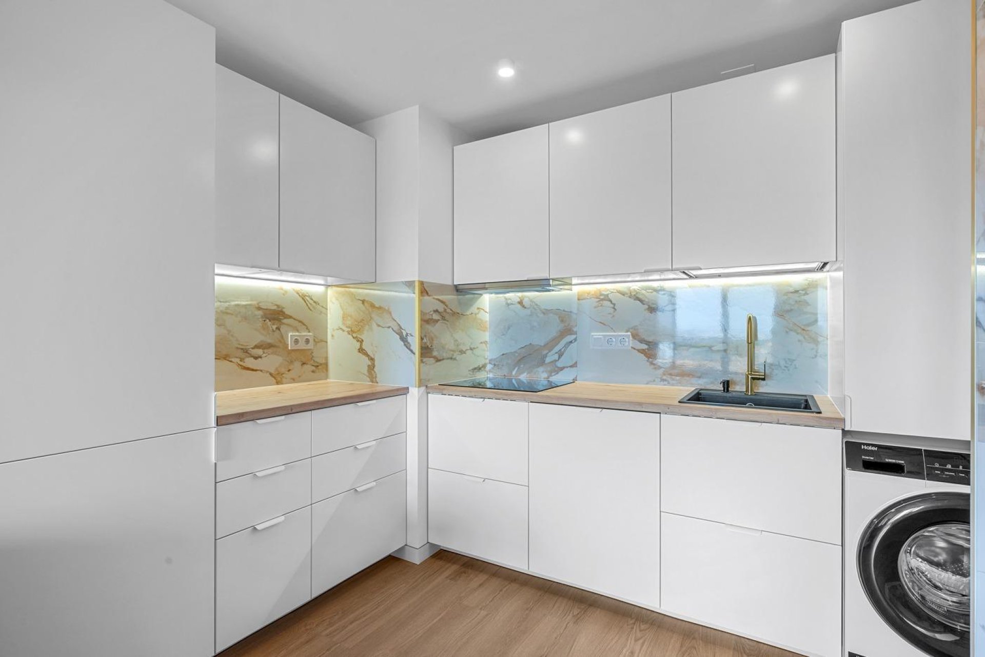 Återförsäljning - Apartment -
Torrevieja - Punta prima