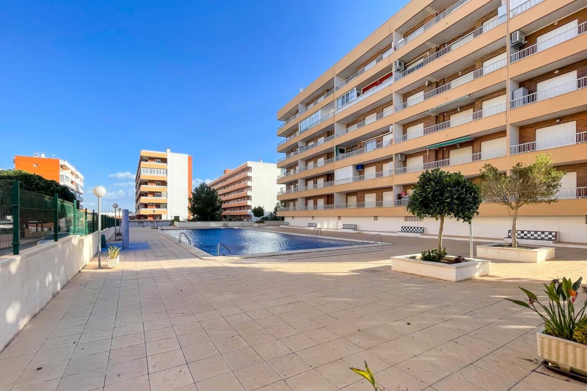 Återförsäljning - Apartment -
Torrevieja - Punta prima