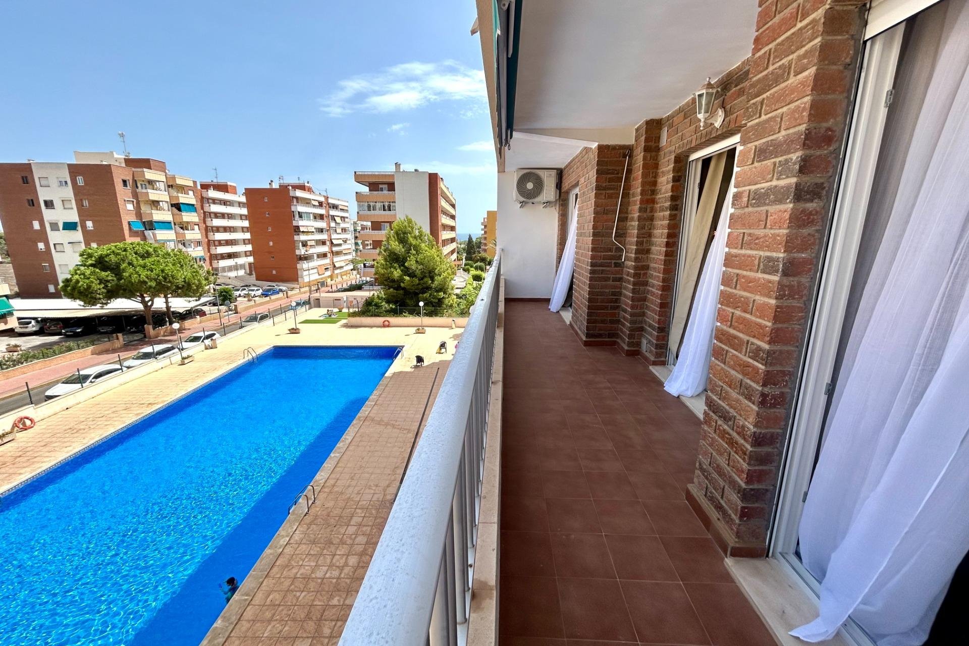 Återförsäljning - Apartment -
Torrevieja - Punta prima