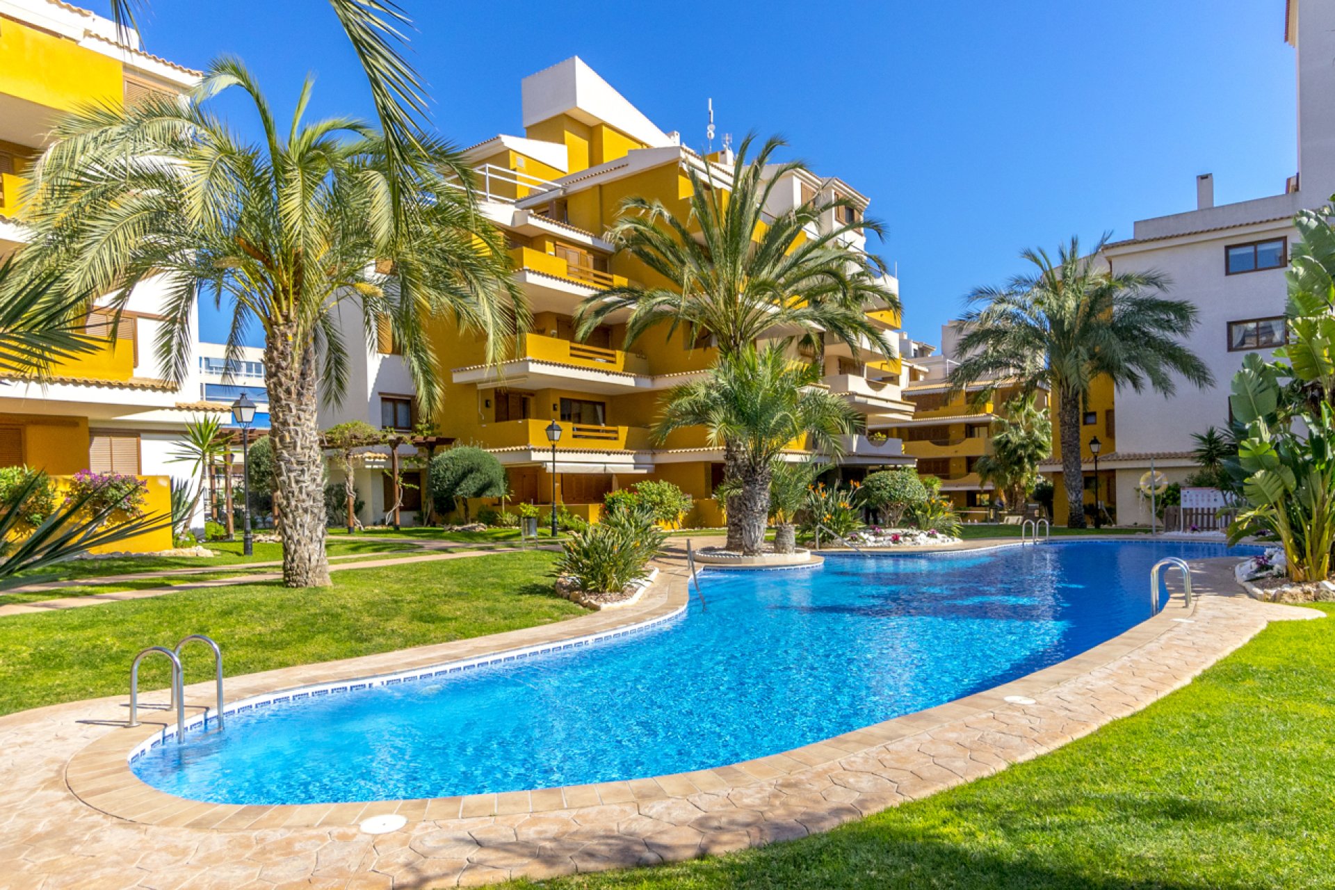 Återförsäljning - Apartment -
Torrevieja - Punta Prima