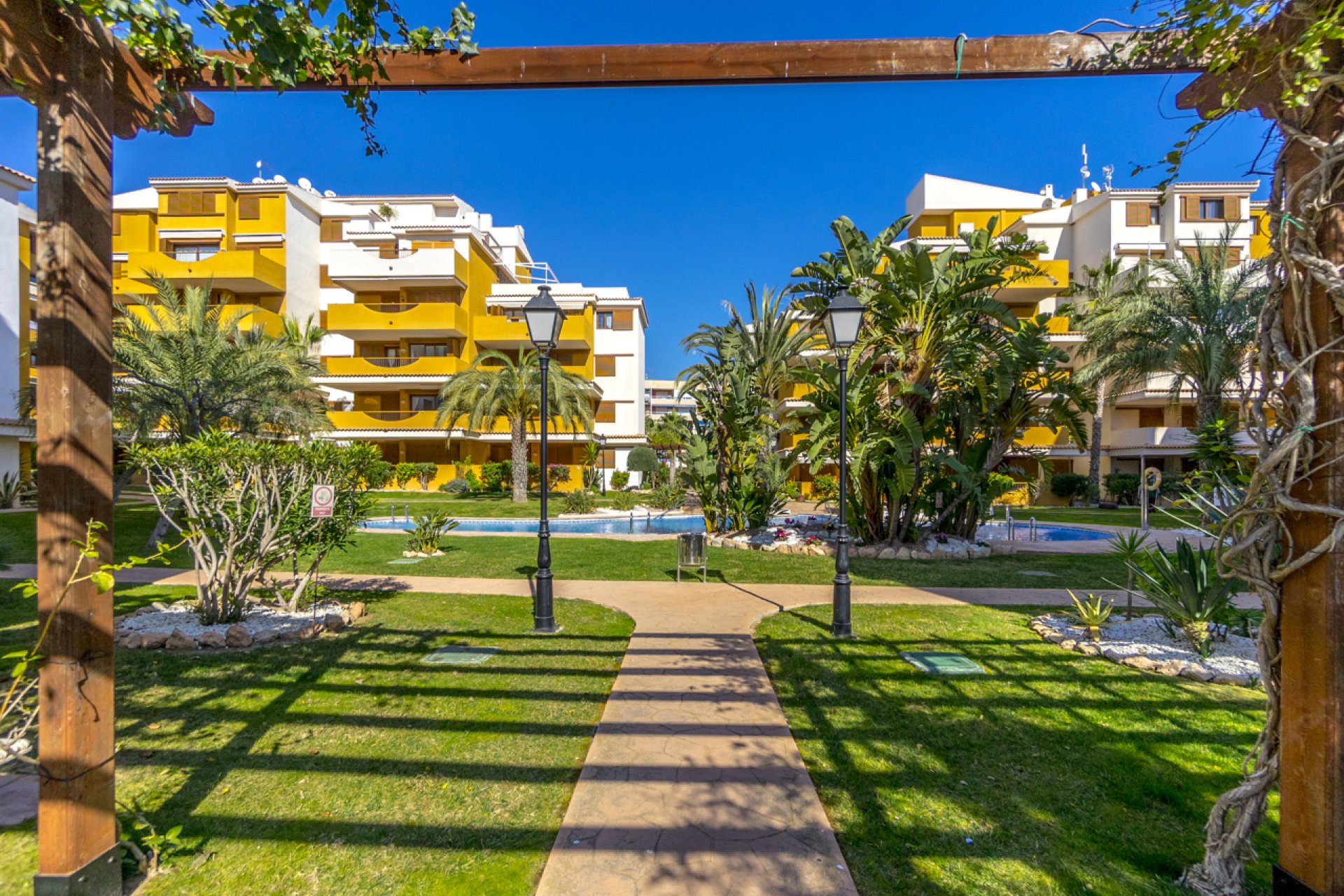Återförsäljning - Apartment -
Torrevieja - Punta Prima