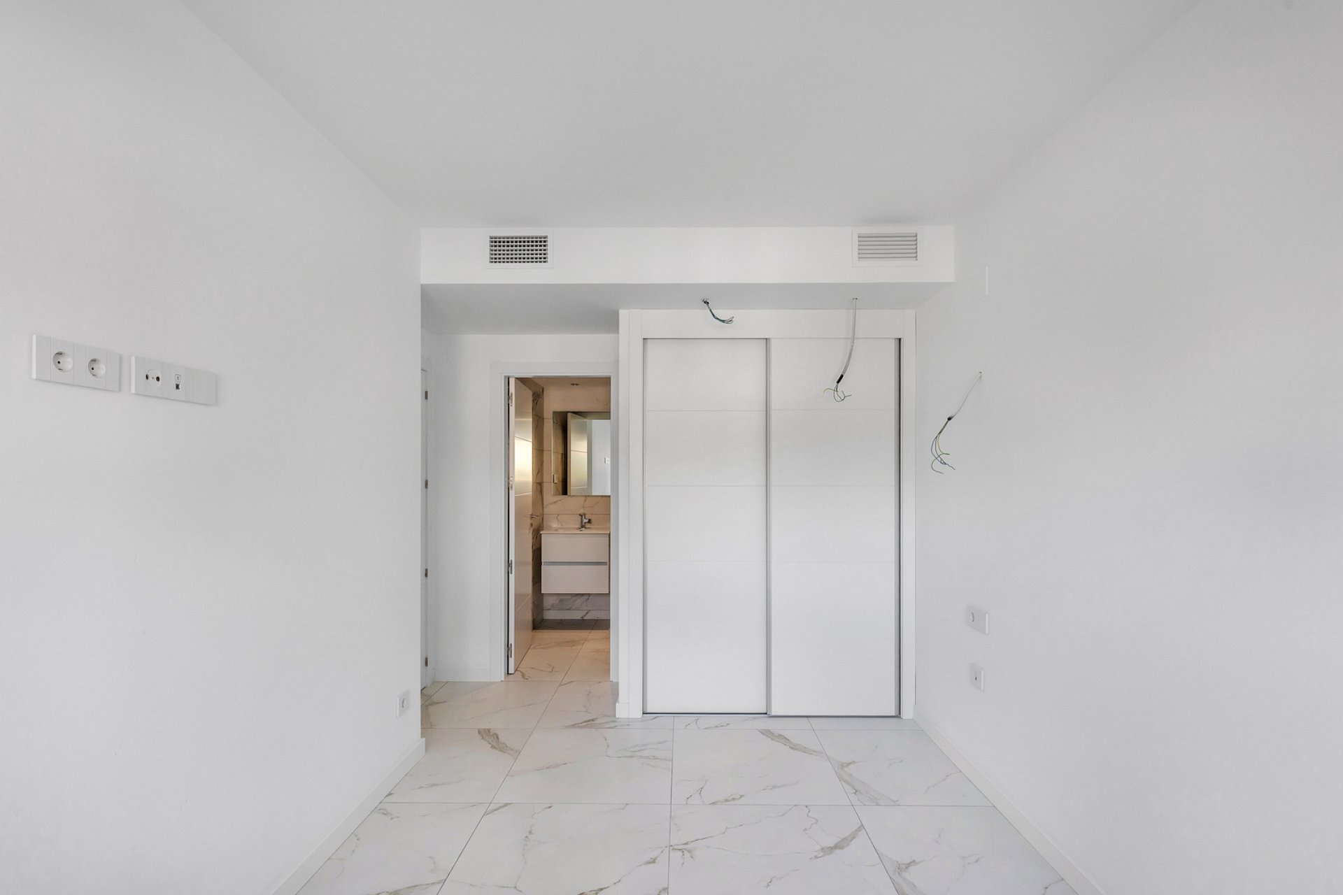 Återförsäljning - Apartment -
Torrevieja - Punta Prima