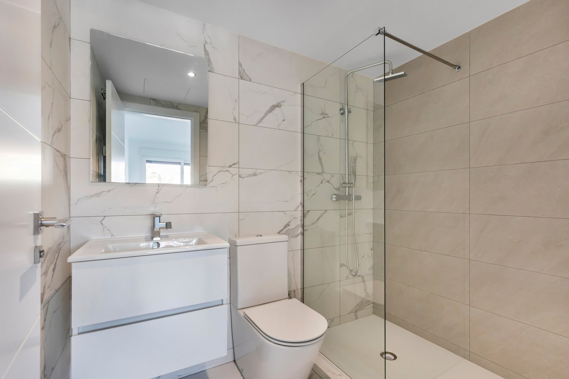 Återförsäljning - Apartment -
Torrevieja - Punta Prima