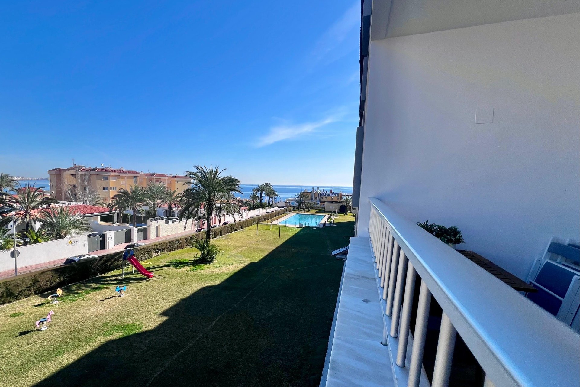 Återförsäljning - Apartment -
Torrevieja - Punta prima