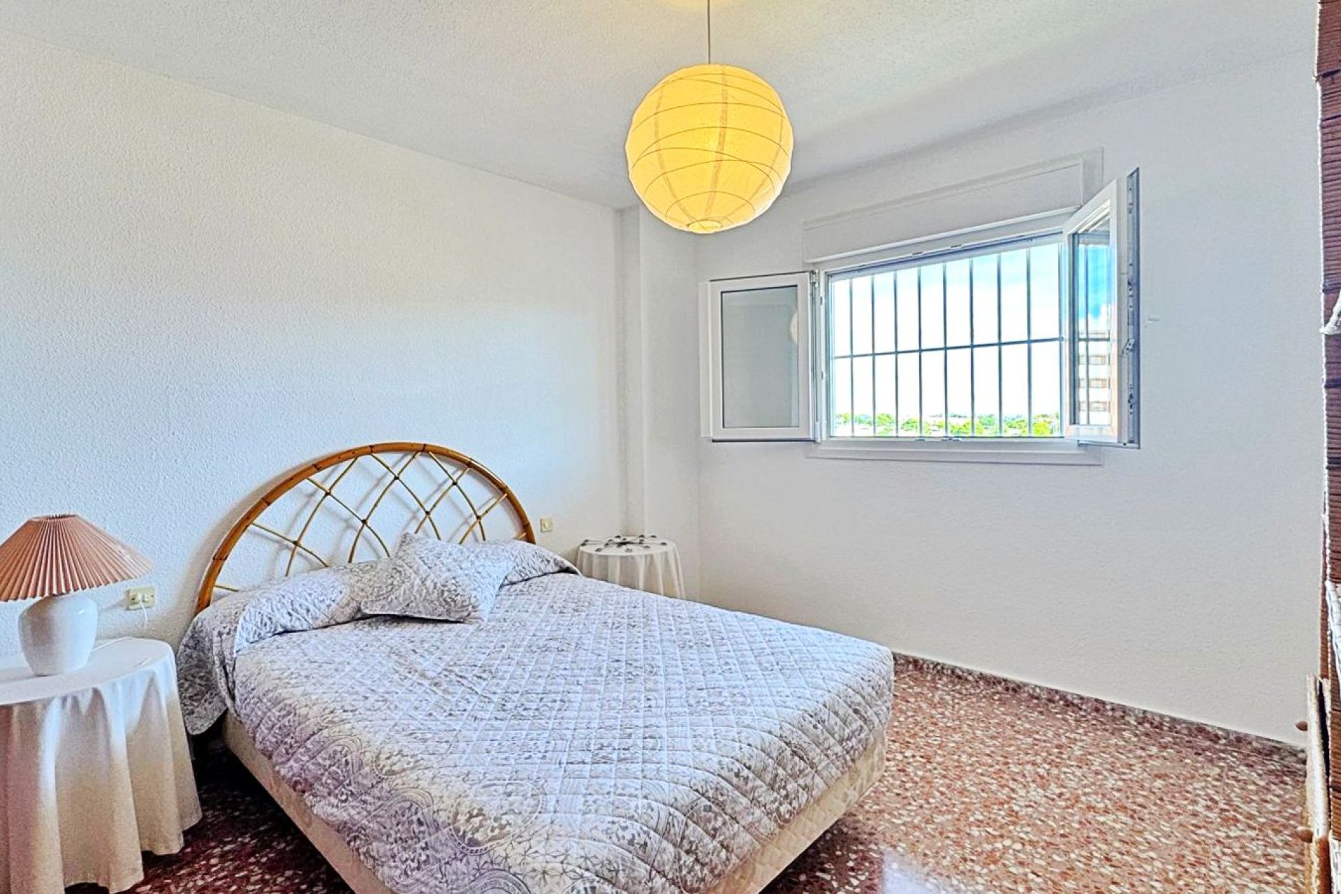 Återförsäljning - Apartment -
Torrevieja - Rocio del mar