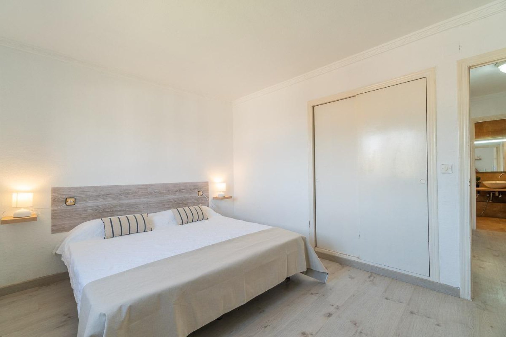 Återförsäljning - Apartment -
Torrevieja - Rocio del mar