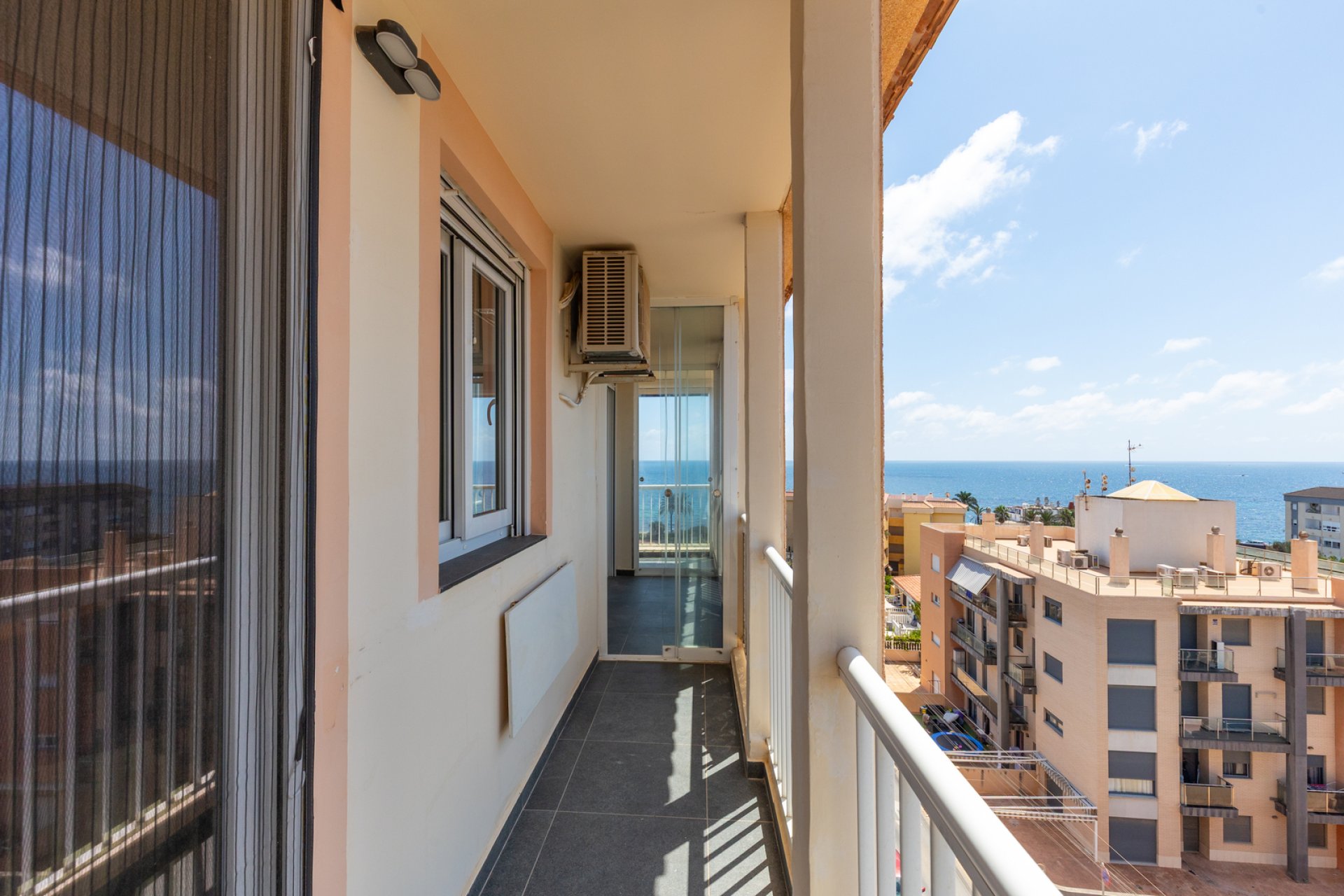 Återförsäljning - Apartment -
Torrevieja - Rocio del mar