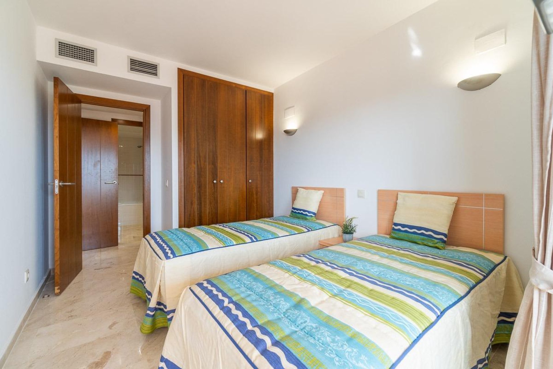 Återförsäljning - Apartment -
Torrevieja - Rocio del mar