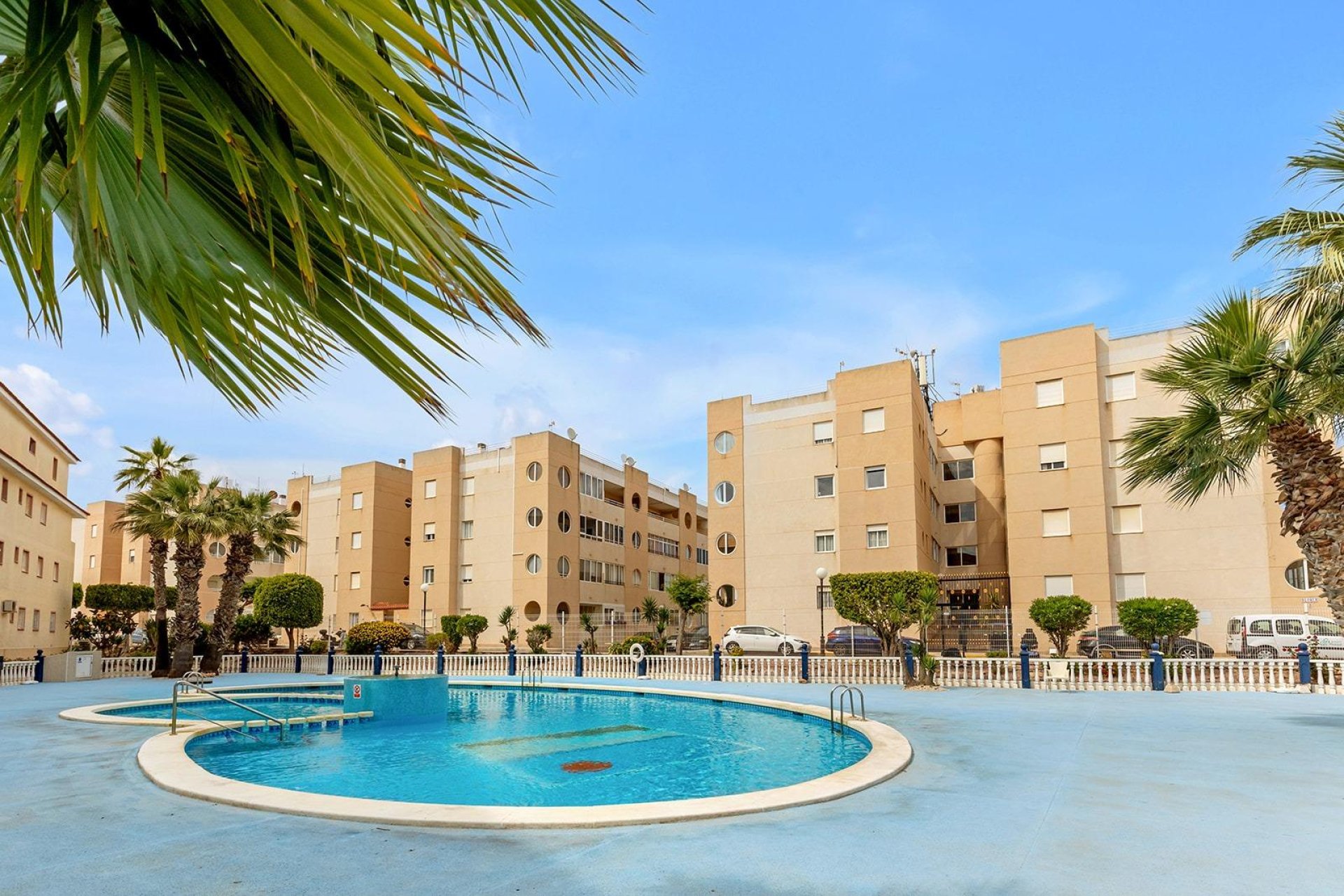 Återförsäljning - Apartment -
Torrevieja - San luis