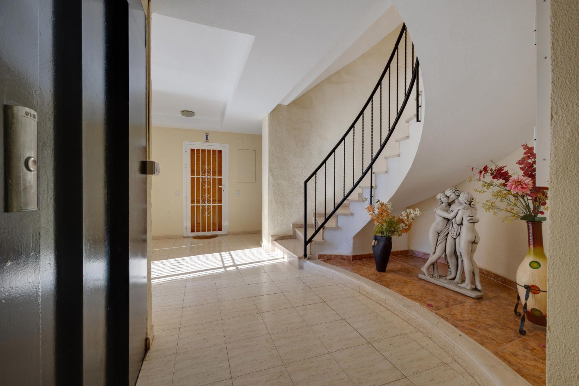 Återförsäljning - Apartment -
Torrevieja - San luis