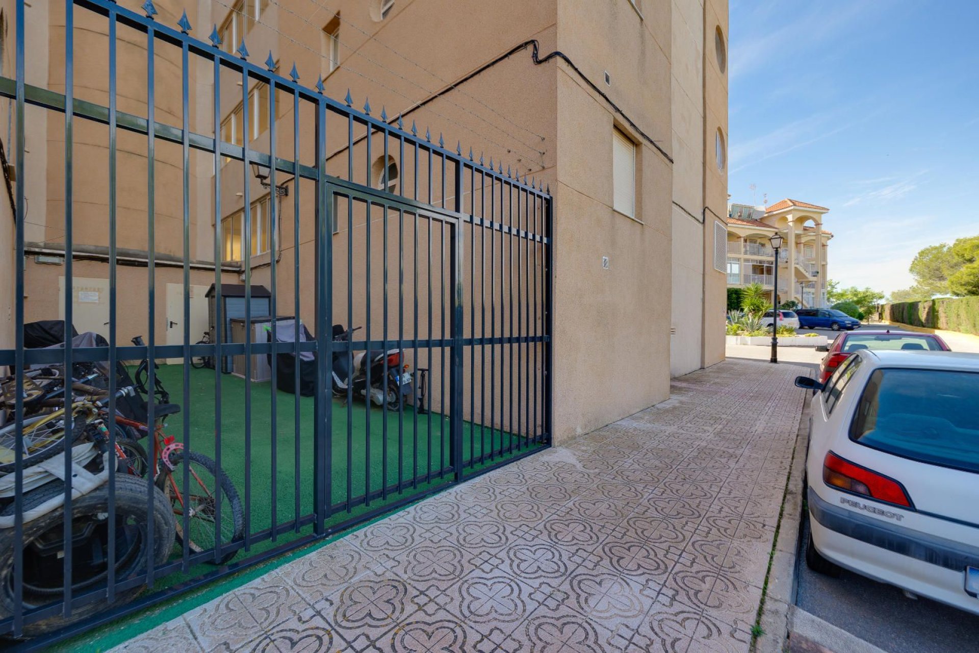 Återförsäljning - Apartment -
Torrevieja - San luis