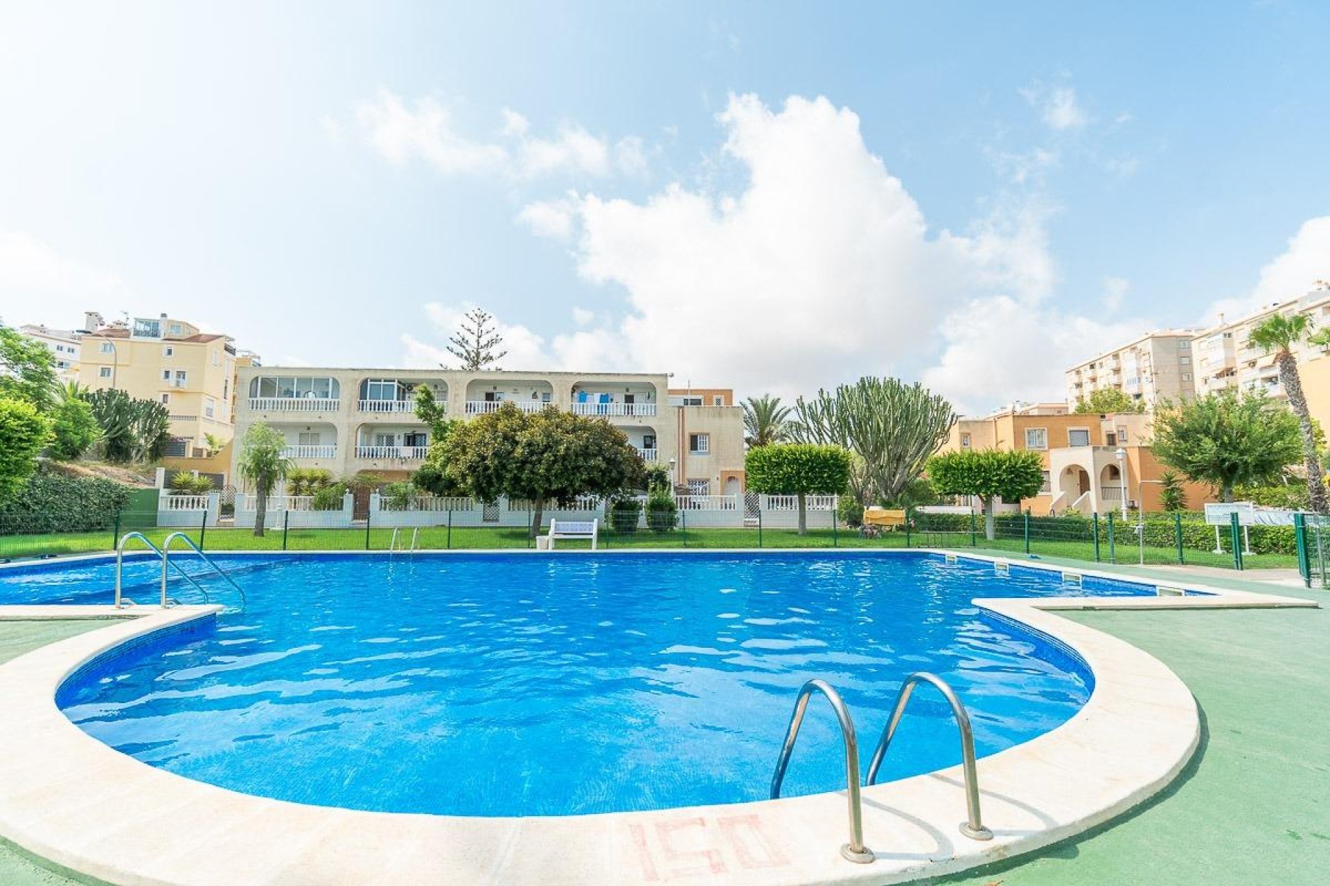 Återförsäljning - Apartment -
Torrevieja - Torreblanca