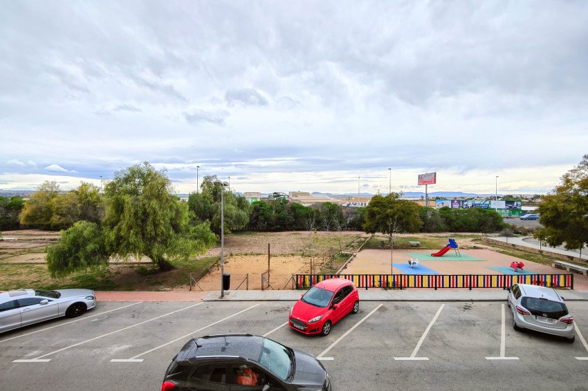 Återförsäljning - Apartment -
Torrevieja