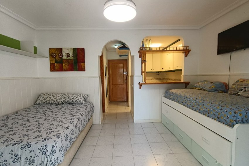 Återförsäljning - Apartment -
Torrevieja