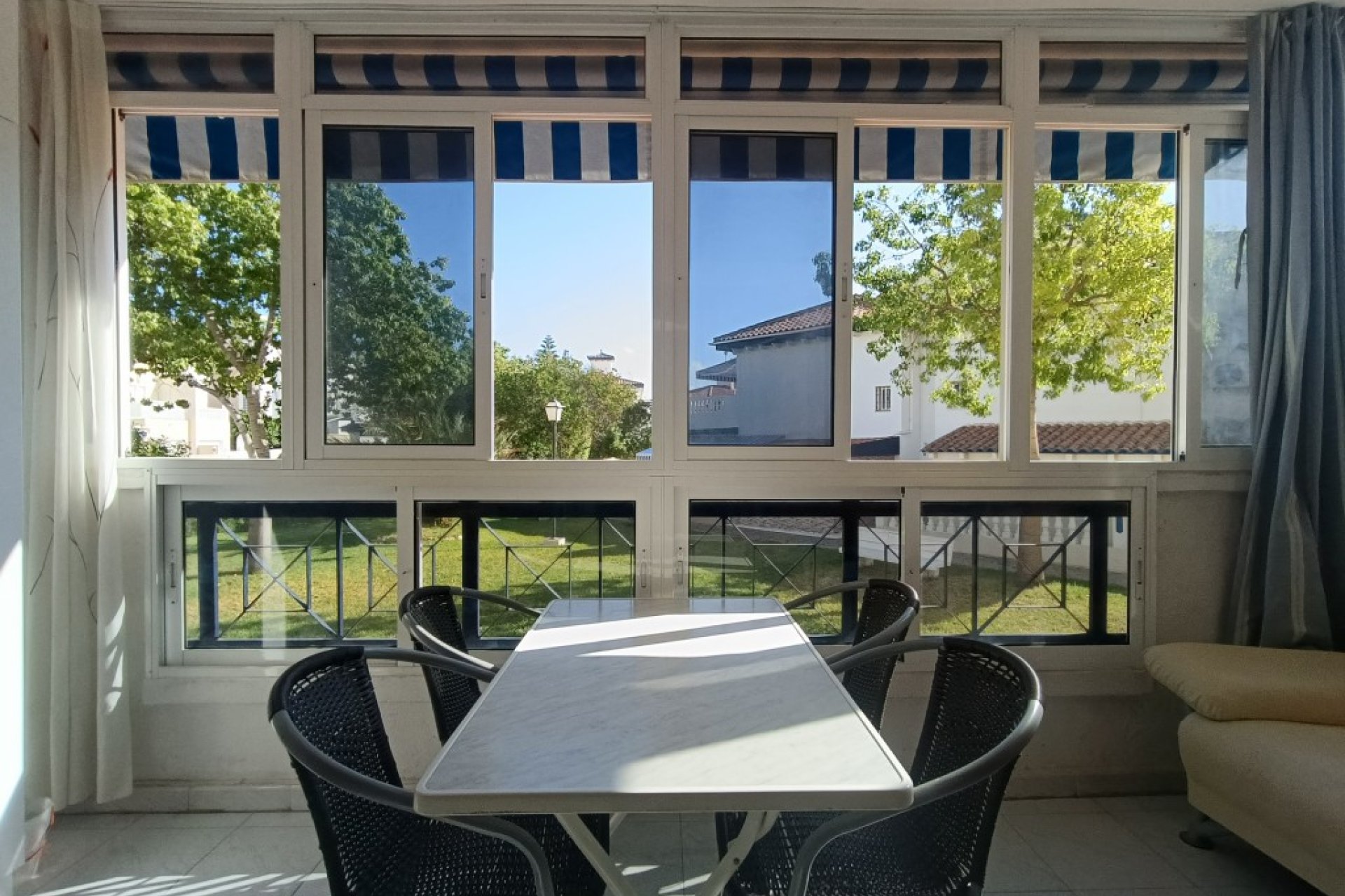 Återförsäljning - Apartment -
Torrevieja